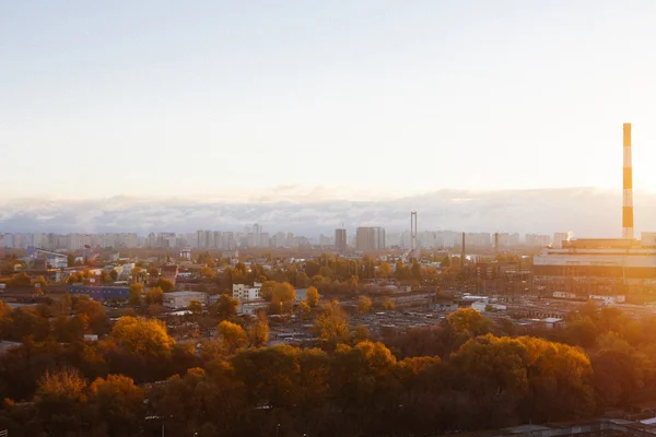 Киев промышленный вид на осенний закат — стоковое фото