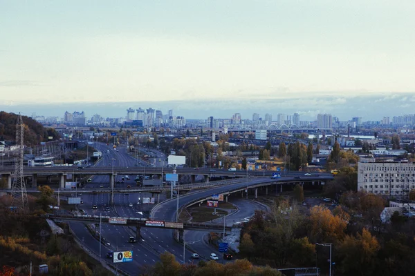 Kiev stadsbild: vy av industriella delen av staden — Stockfoto