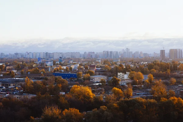 Kiev stadsbild: vy av industriella delen av staden — Stockfoto