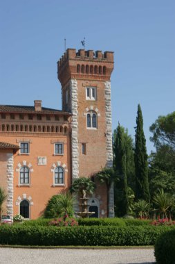 Castello di Spessa