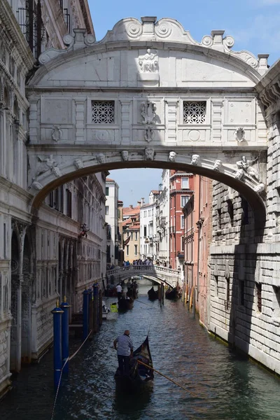 Veneza Edifícios Históricos Canal Grande Praça San Marco Uma Calha — Fotografia de Stock