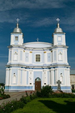 Volodymyr-Volynskyi şehrindeki Kutsal Bakire Varsayımı Katedrali, 1156 yılında Ukrayna 'da inşa edilen Volhynia' nın en eski mimari anıtı.