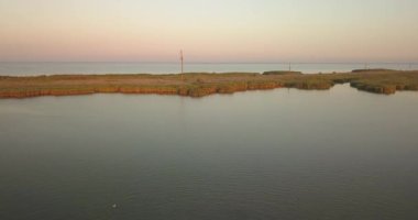Karadeniz kıyısı yakınlarındaki Tuzly Estuary Ulusal Doğa Parkı, Tatarbunary bölgesi, Bessarabia, Ukrayna