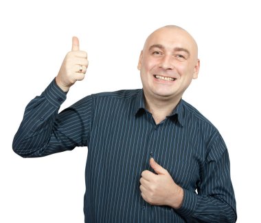  Gülümseyen yakışıklı iş adamı. Beyaz arkaplan üzerinde izole edilmiş