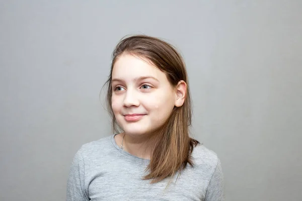 Portrait Ten Year Old Girl Gray Background — Stockfoto