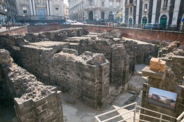 Roma amfi Catania, Sicilya Adası, İtalya'nın tarihi merkezinde kalır