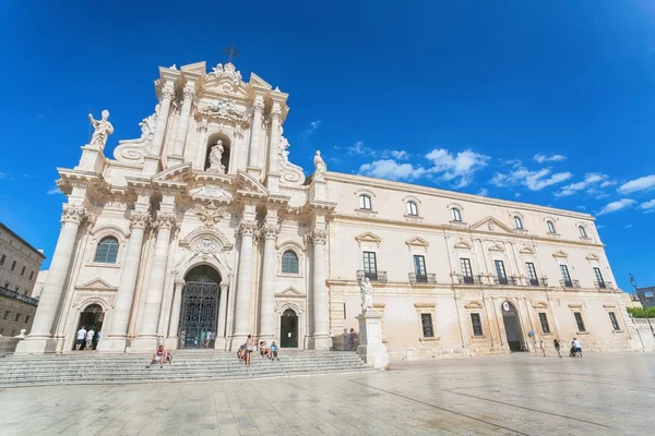 Fotografia di viaggio da Siracusa, Italia sull'isola di Sicilia. Piazza della Cattedrale . — Foto Stock