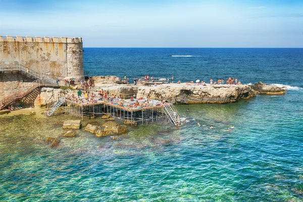 Costa dell'isola di Ortigia a Siracusa, Sicilia, Italia — Foto Stock