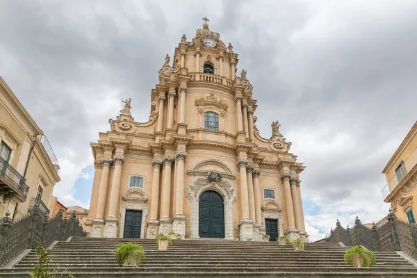 大教堂 di 圣乔治，拉古萨，西西里岛意大利圣乔治教堂 图库图片