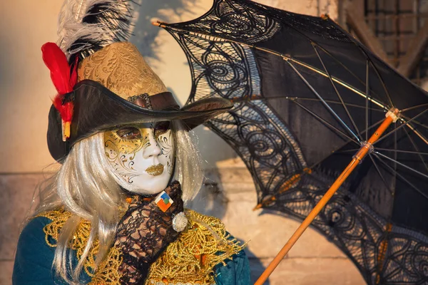 Maschera Carnevale a Venezia - Costume Veneziano — Foto Stock