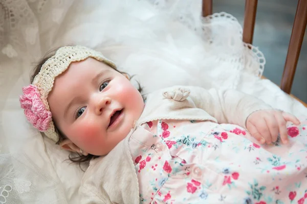 Charmiga baby - fem månader gammal — Stockfoto