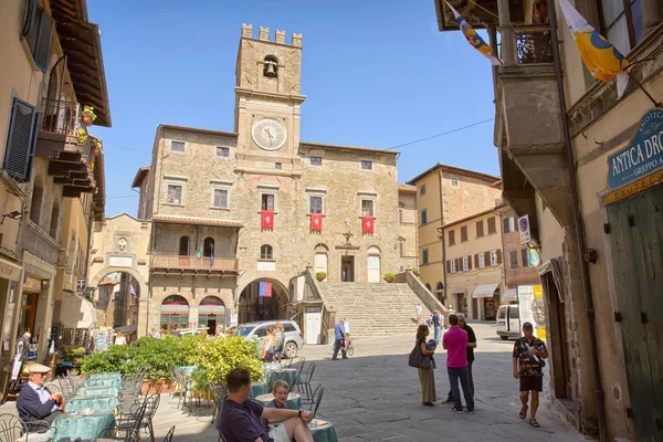 City center of Cortona, Tuscany, Italy - 1 July 2014 — Stock Photo, Image