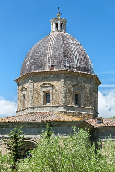 Detailní pohled na kostel Santa Maria Nuova v Cortona, Toskánsko, Itálie — Stock fotografie