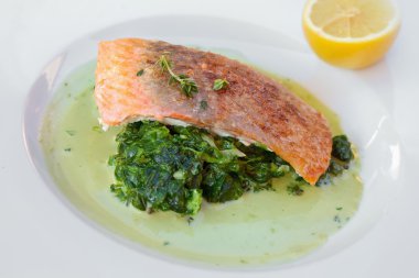 Izgara Atlantik somon fileto