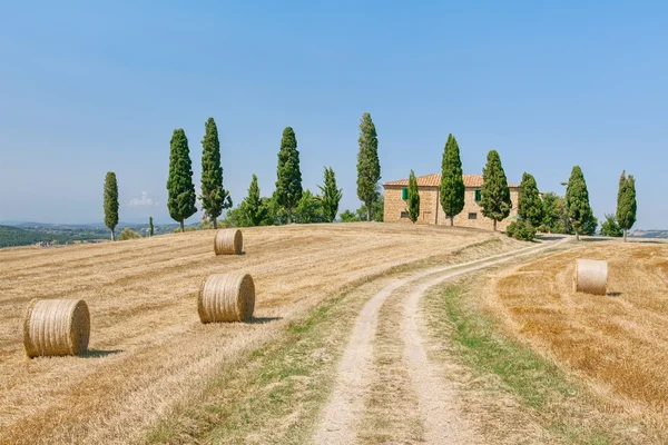 Загородный дом в Тоскане — стоковое фото