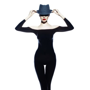 Muhteşem Bayan şapka