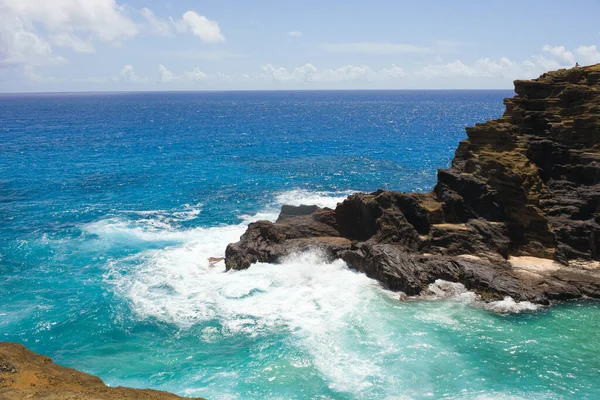 Hermosas Aguas Azules Profundas Kahauloa Cove Isla Oahu Hawai —  Fotos de Stock