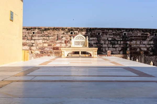 Marble Throne in Mehrangarh Fort, Rajasthan, Jodhpur, India — Stock Photo, Image