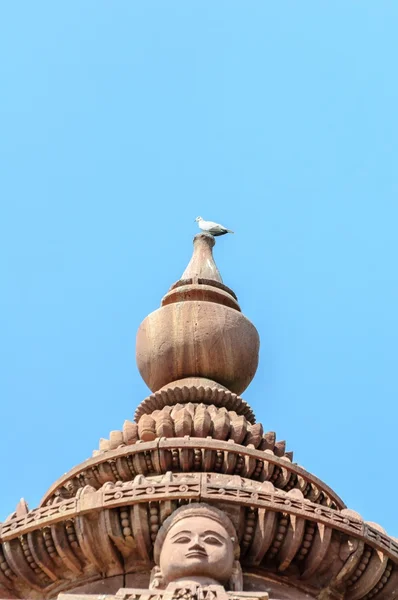 Alte Felsentempel hinduistischer Götter und Göttinnen — Stockfoto