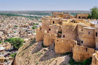 Kuşlar altın Fort Jaisalmer Jaisalmer şehri görünümünü göz,