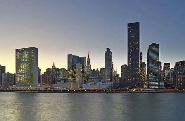 Crepúsculo sobre Manhattan . — Fotografia de Stock
