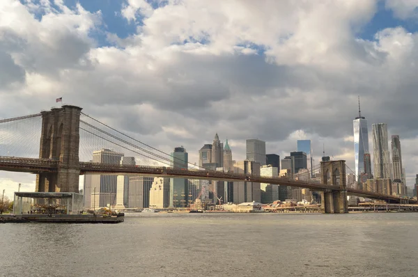 Brooklyn bridge nyc. — Stockfoto