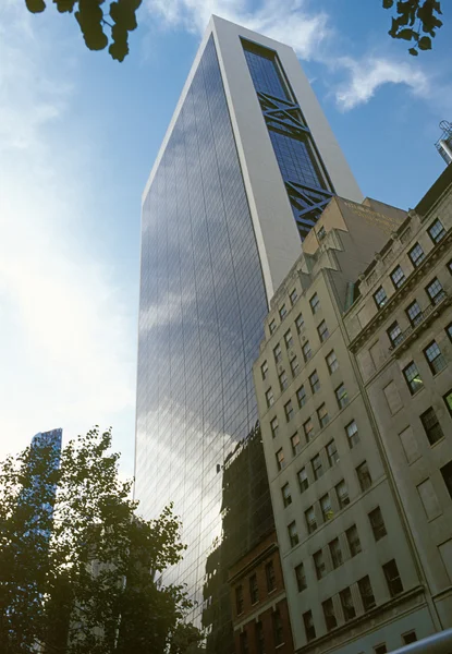 NYC - looking up. — Stock Photo, Image