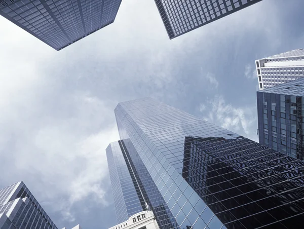 NYC - looking up. — Stock Photo, Image