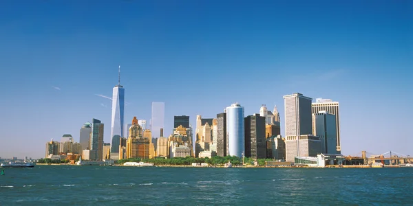 Manhattan on a sunny day. — Stock Photo, Image