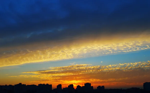 Pôr do sol. — Fotografia de Stock