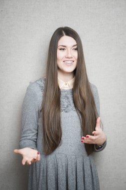 genç kadın gesticulating