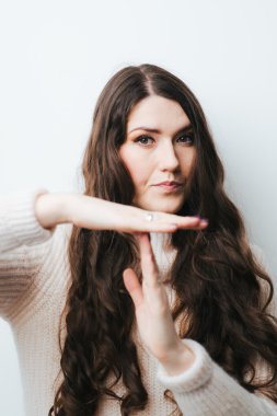 zaman aşımı kız sorar 