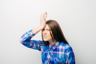 genç kadın üzgün