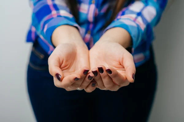 Le mani aperte della donna — Foto Stock