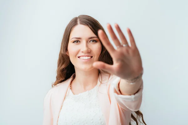 Chica muestra stop gesto — Foto de Stock