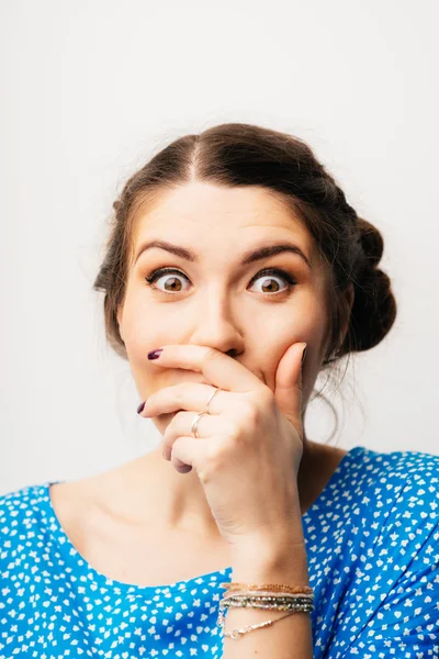 Junge Frau unter Schock — Stockfoto