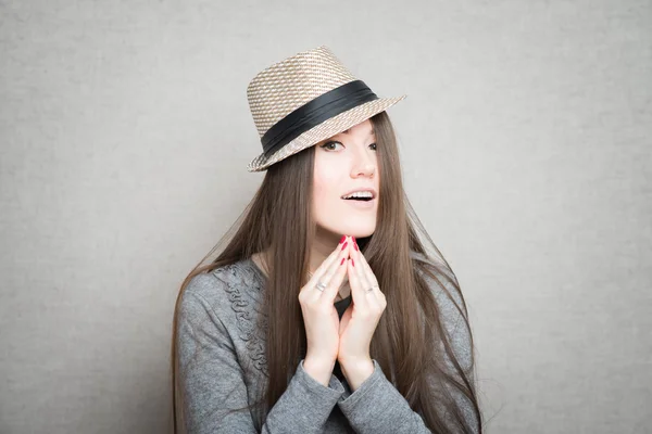 帽子の若い女。レトロなスタイル. — ストック写真