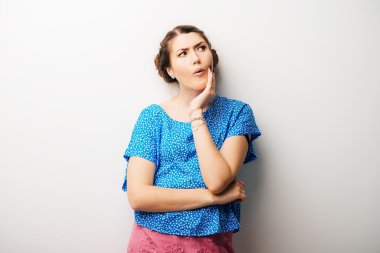 esmer kız diş ağrısı vardır