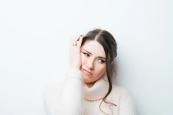 Mujer joven aburrida — Foto de Stock