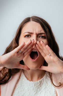  birilerini arayıp kız