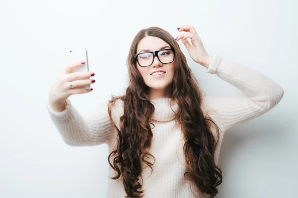 Děvče dělá selfie — Stock fotografie