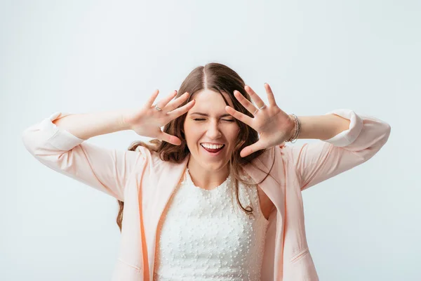 Mujer agitando sus manos — Foto de Stock