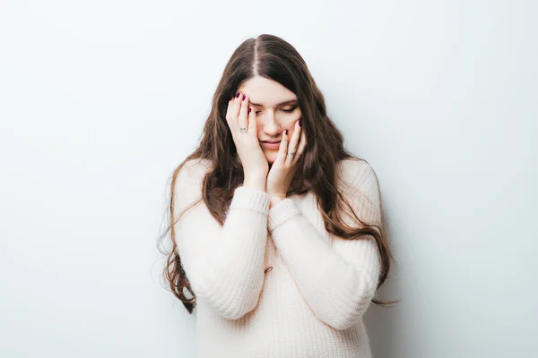 Junge müde Frau — Stockfoto