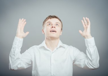 heyecanlı genç adam