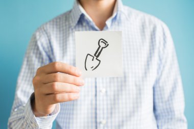 Şekil kutsal kişilerin resmi kürek elinde