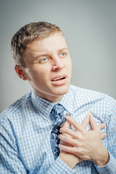 Mann mit Brustschmerzen — Stockfoto