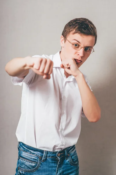 Homem pronto para lutar — Fotografia de Stock