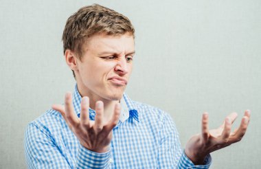 mutsuz adam sallanan eller 