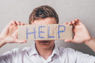 Yardım kelime tutan adam