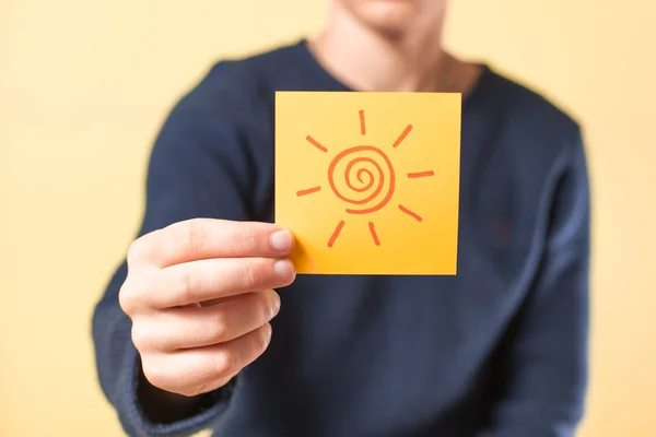 Sonne singen auf Papier — Stockfoto